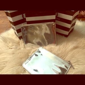 NWOT. MAKEUP BAG OR CLUTCH